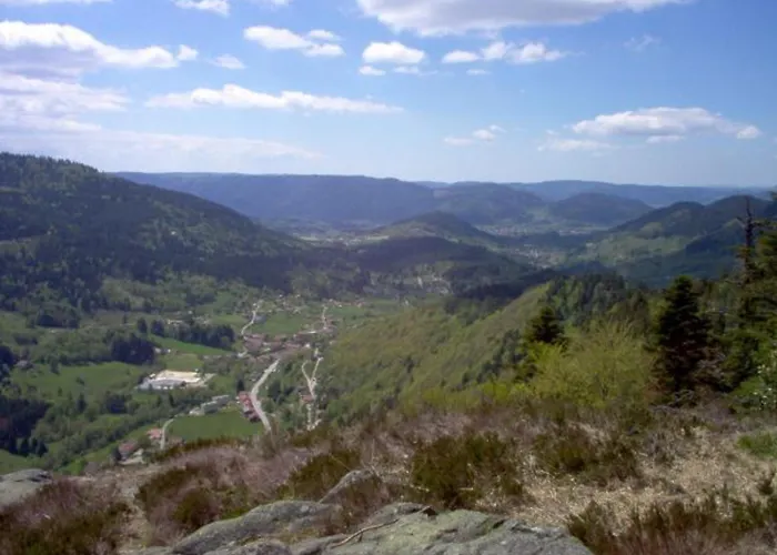 Spacieux A Rochesson, Pres De Gerardmer, Avec Garage, Cheminee, Wifi Et Equipements Complets - Fr-1-589-167 Prázdninový dům Rochesson